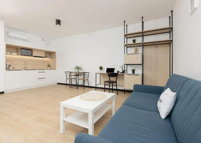 Comfy Studio Targowa Next To Pge Narodowy By Noclegi Renters
