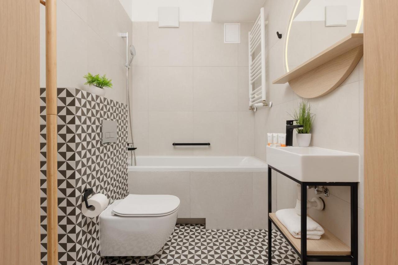 Appartamento Comfy Targowa Next To Pge Narodowy By Renters